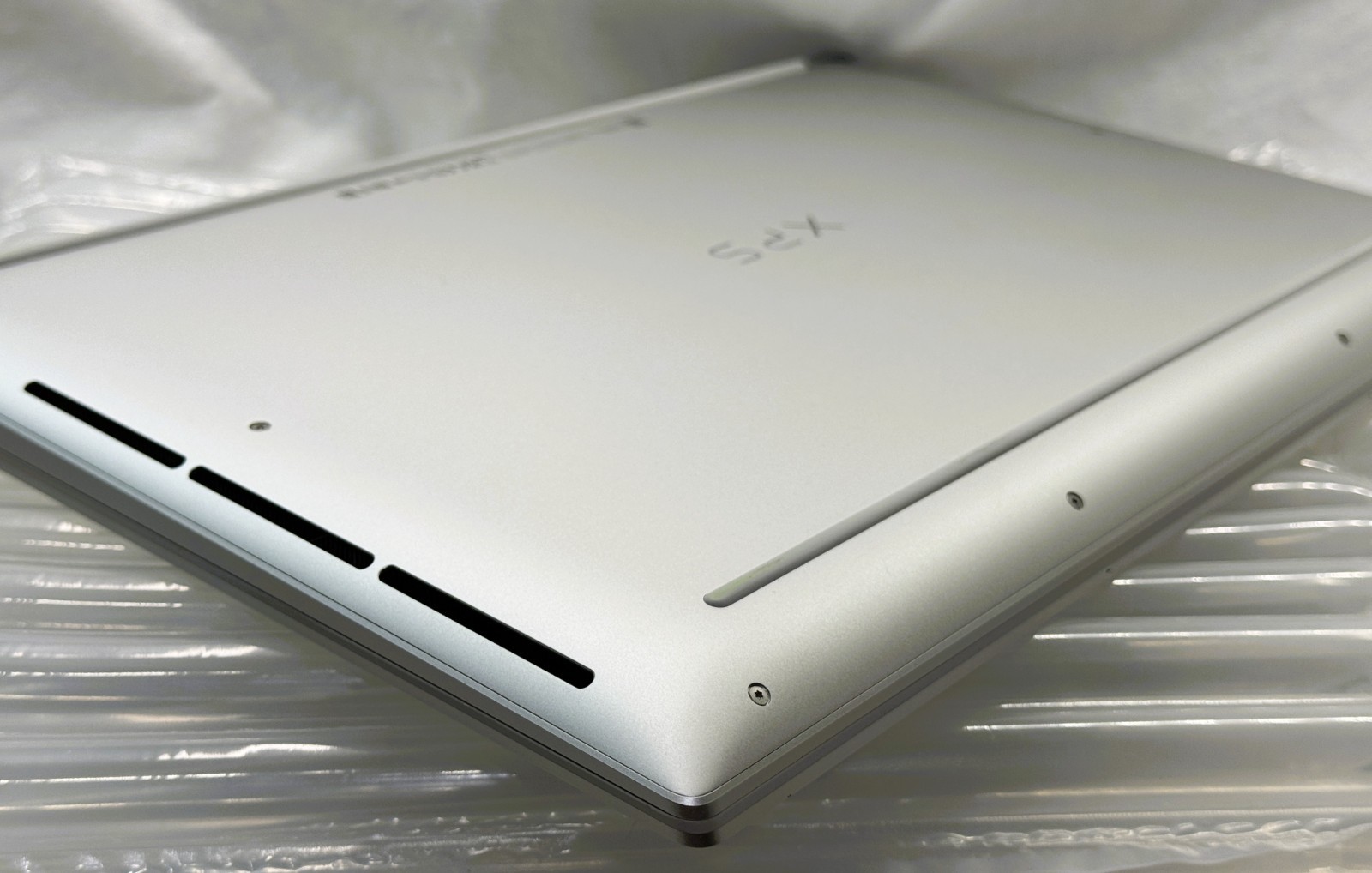 Dell XPS 16 – 9640 OLED ✔Ultra 9 185H ✔2TB 990PRO ✔32GB RAM ✔RTX 4060 8GB ✔ A+