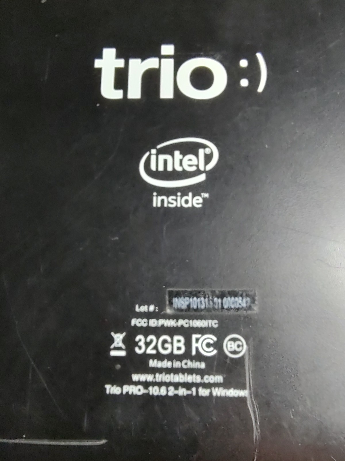Microsoft Trio Pro – 10.6 *For Parts/Repair* Does not power on