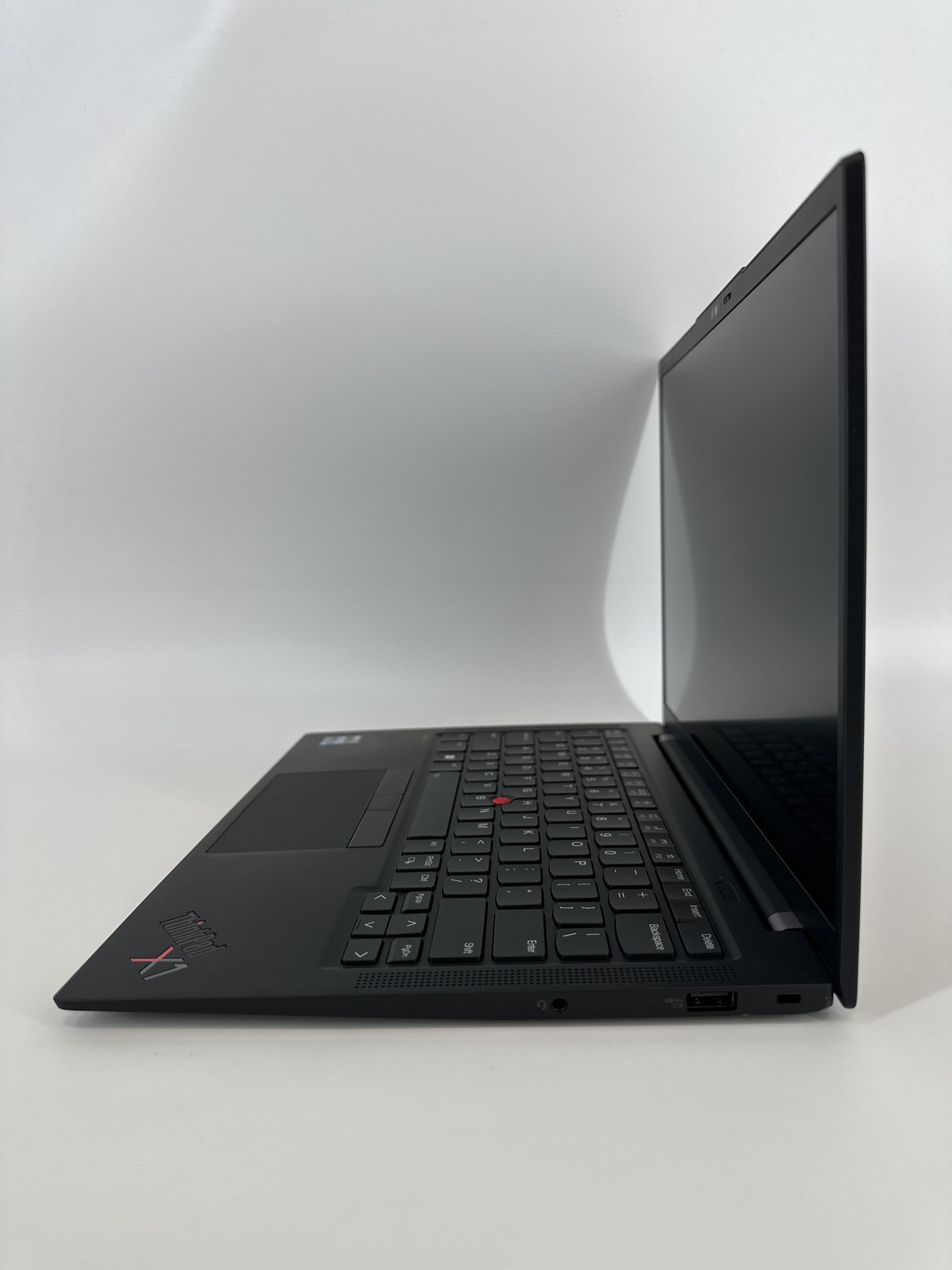 Lenovo ThinkPad X1 Carbon Gen 11 14 FHD+ TOUCH 1.8 GHz i7-1365U 32GB 1TB SSD