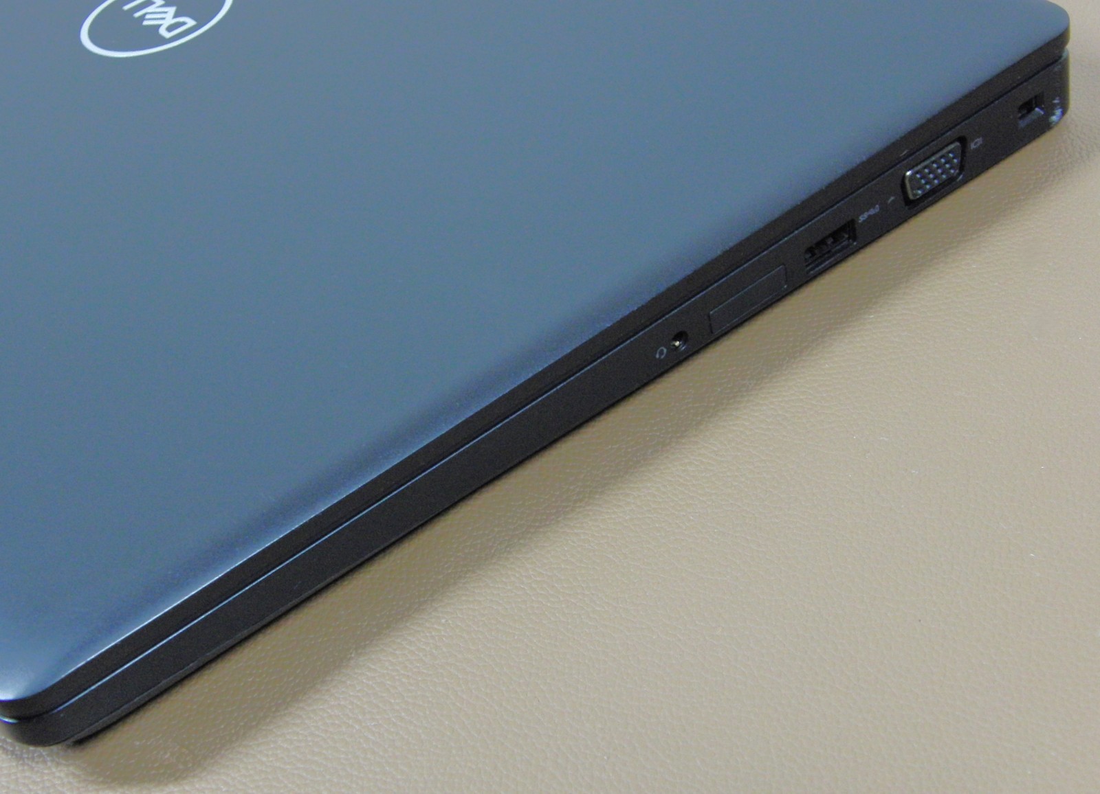 Dell Latitude 5590 15″ i5 8350u 1.7GHz 256GB M.2 SSD 16GB GeForce Webcam W11 Pro