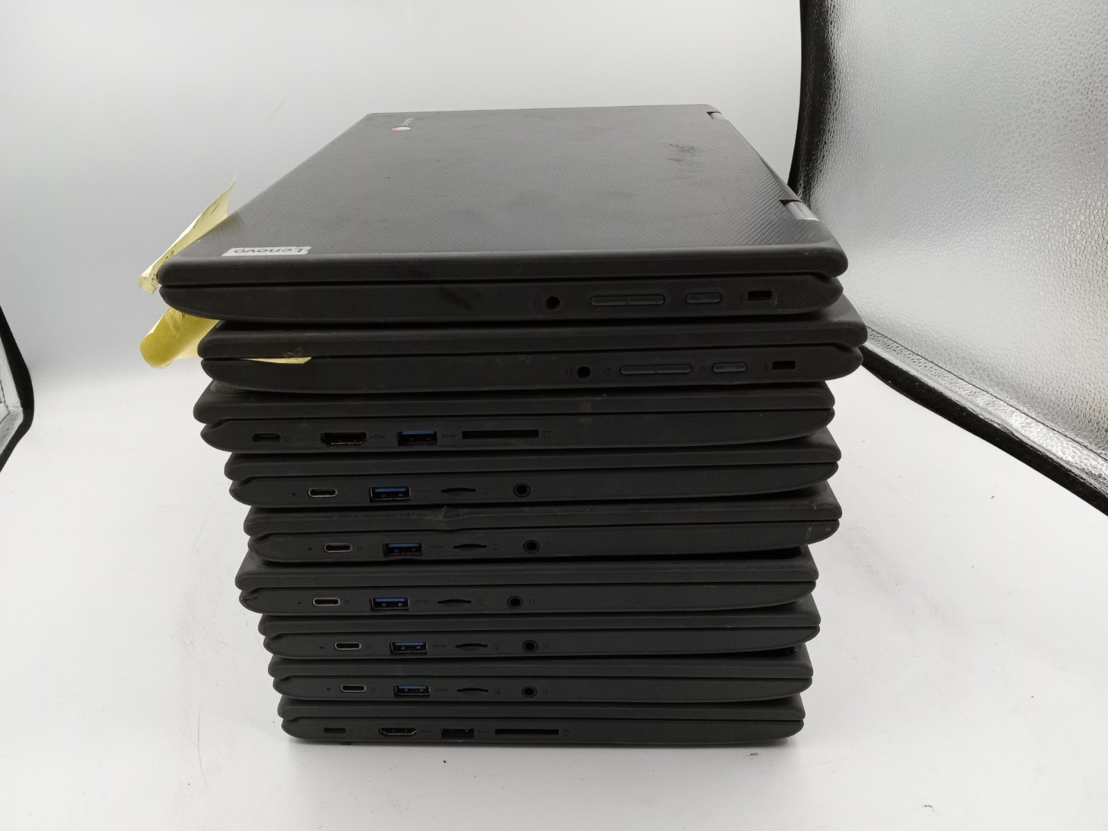 Lot of 9 – Lenovo 300e 11.6″ 2in1 Chromebooks – FOR PARTS – VARIOUS ISSUES -RR