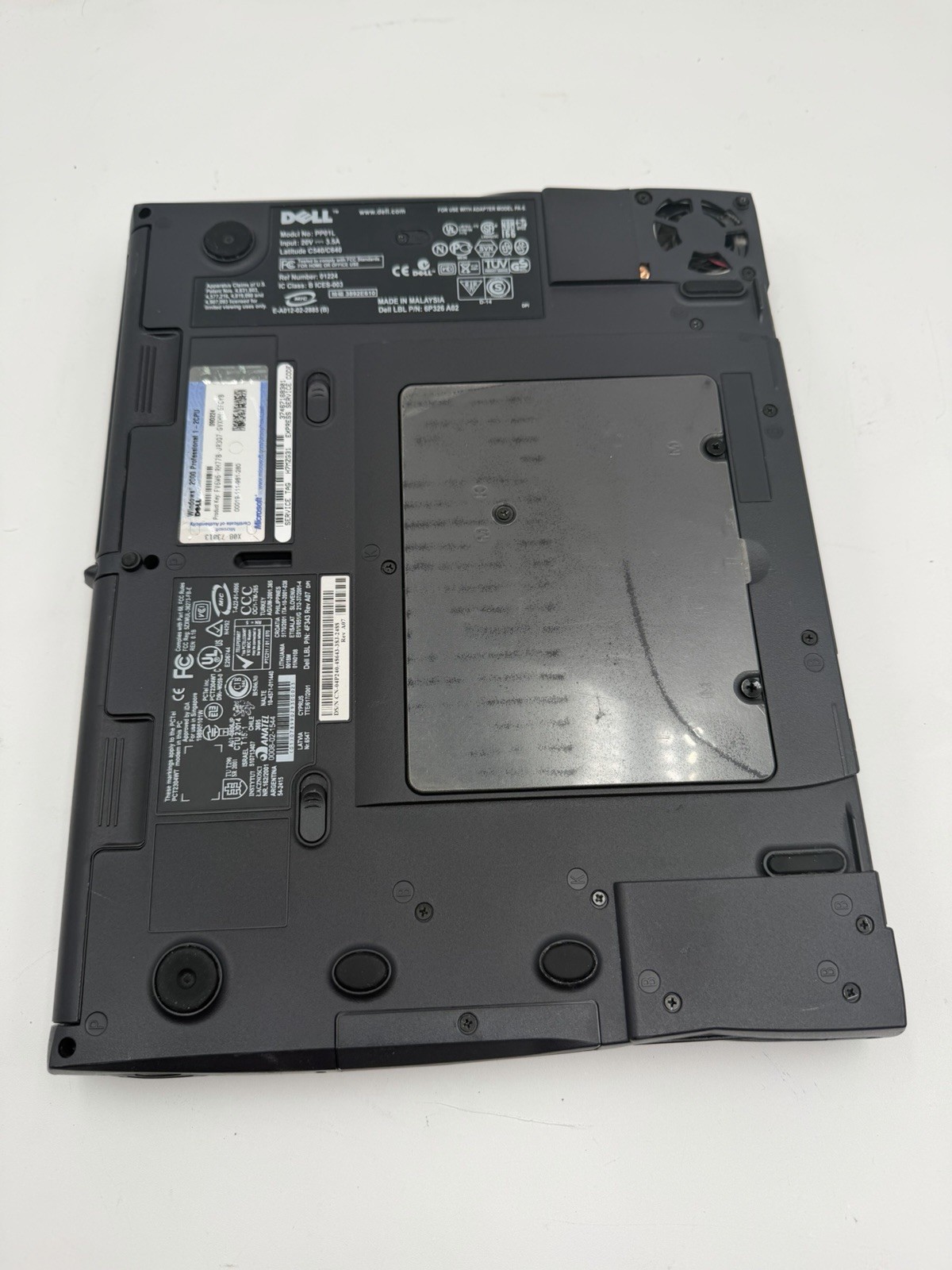 Dell Latitude C640 PP01L Windows XP 20GB HD 256MB RAM W/ CD Drive