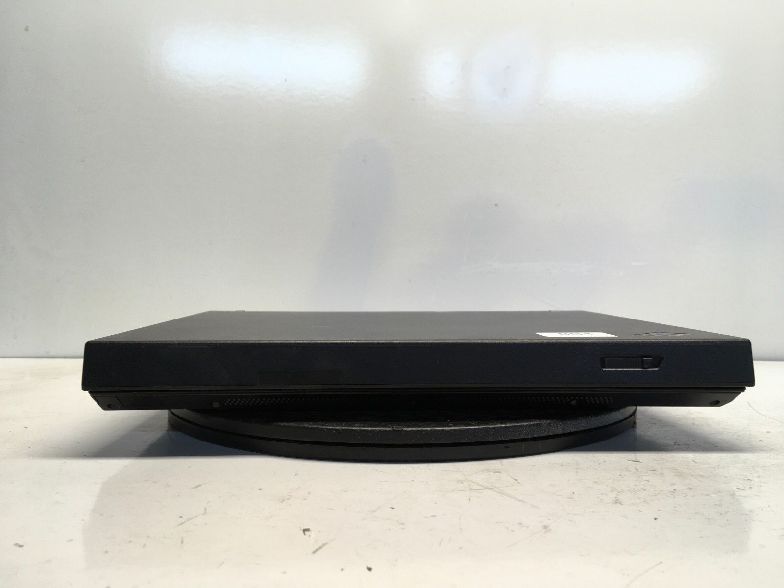 IBM ThinkPad R52 Intel Pentium M 1.86GHz 1 GB NO HDD – Dim Screen