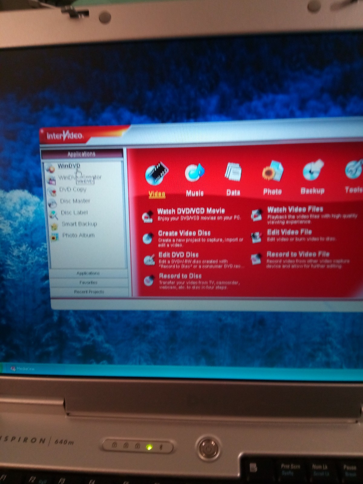 DELL INSPIRON 640M T5500 1.66GHZ 2GBRAM 320GBHDD WINXP SP/3 OFFICE 2007 CLEAN