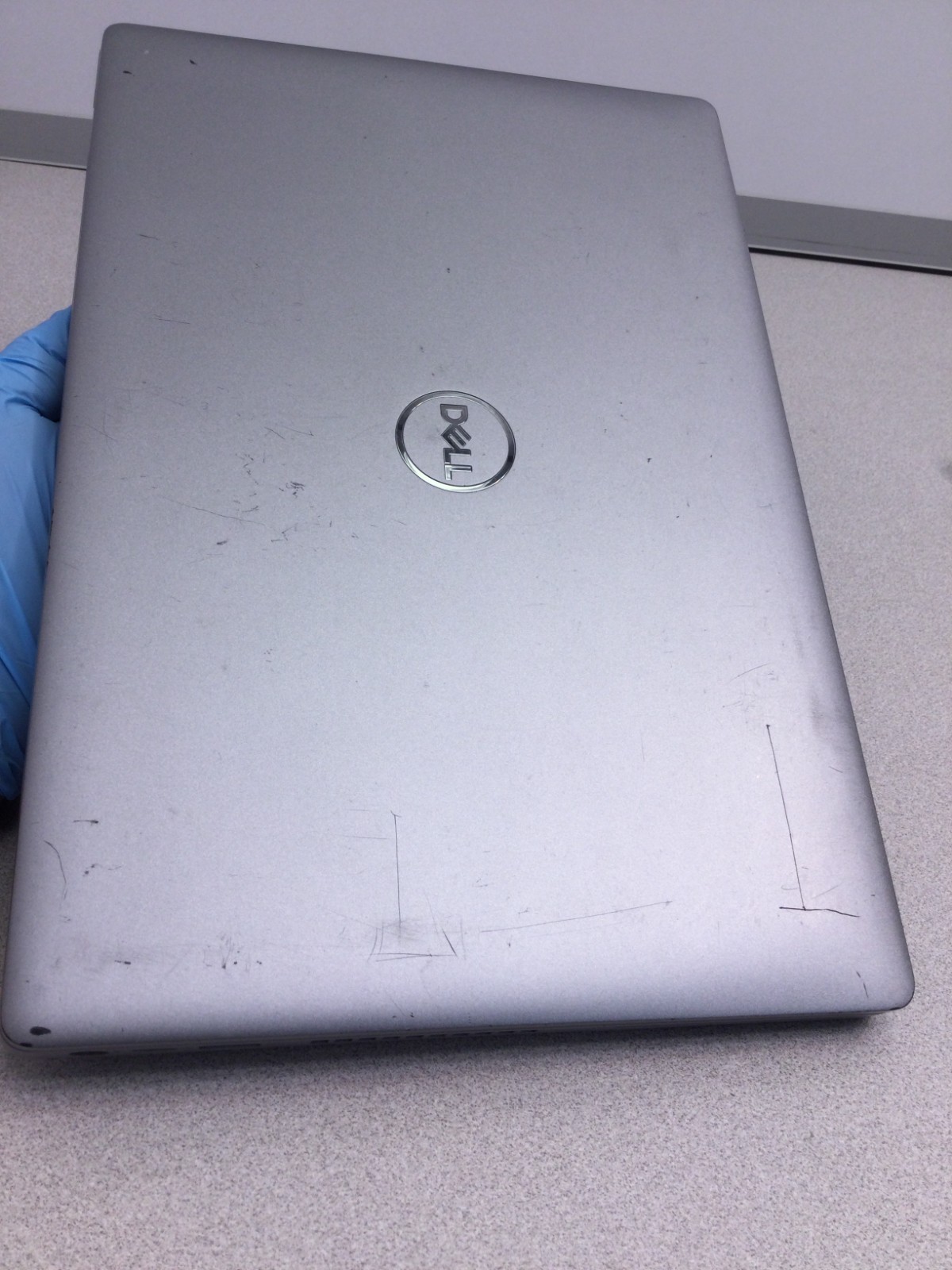 Dell Latitude 5410 14″ (256GB SSD ,Core i5-10310U, 1.70GHz, 16GB) !BAD BATTERY!