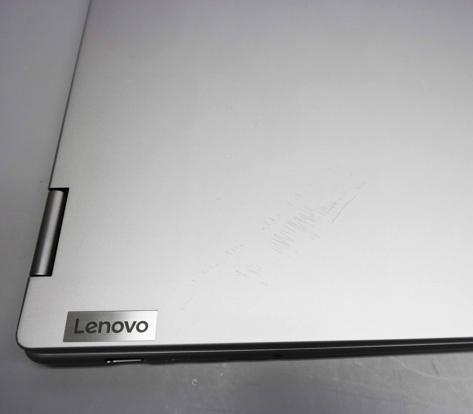 Lenovo Yoga 7 16ARP8 16″ Ryzen 5 7535U 8GB 512GB SSD ISSUE