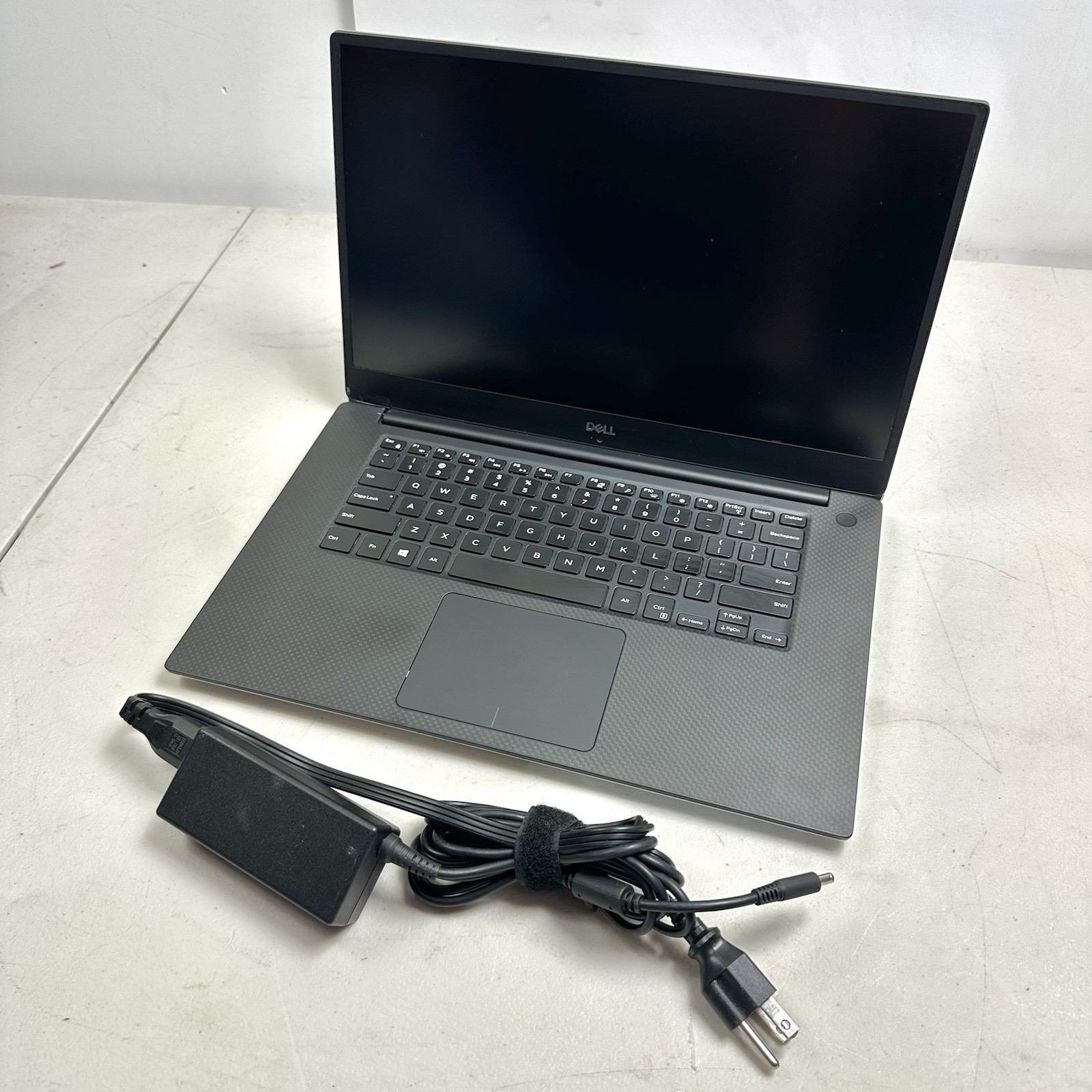 Dell XPS 15 9570 Core i7-8750H 2.20GHz 16GB 256GB SSD GTX 1050 Ti Win 11 Pro