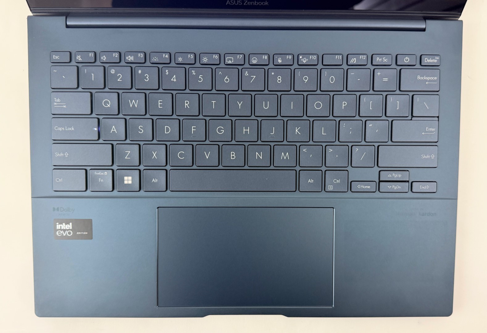 ASUS Zenbook 14 UX3405MA-PH77 14” 3K 120Hz OLED Touch Ultra 7 155H 32GB 1TB W11H