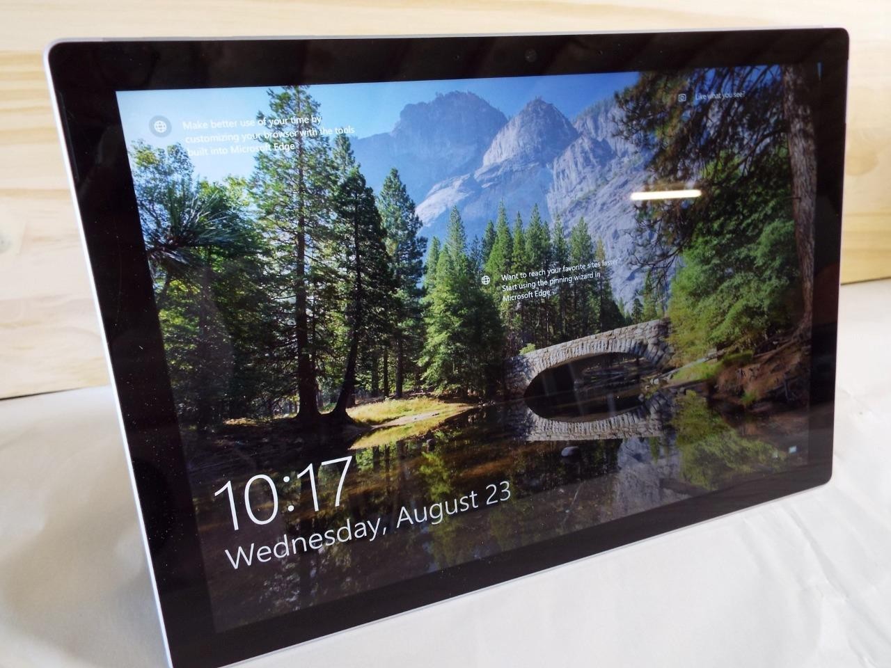Microsoft Surface Pro 7, i7 16gb 512 SSD 10th GEN 1065G7 1.3GHz 1.5 GHz, with KB