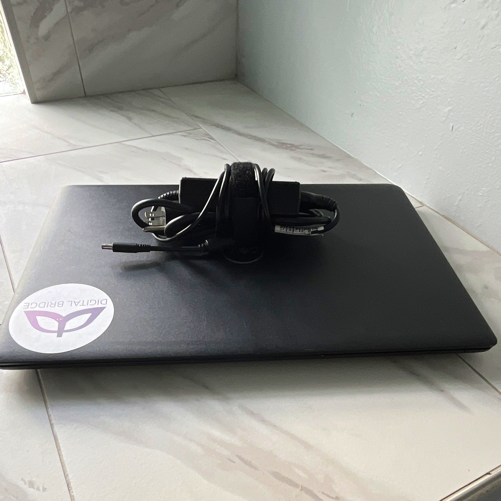 Dell Latitude 15.6in Laptop Intel Core i5, Windows, Webcam, HDMI/USB/VGA, Black