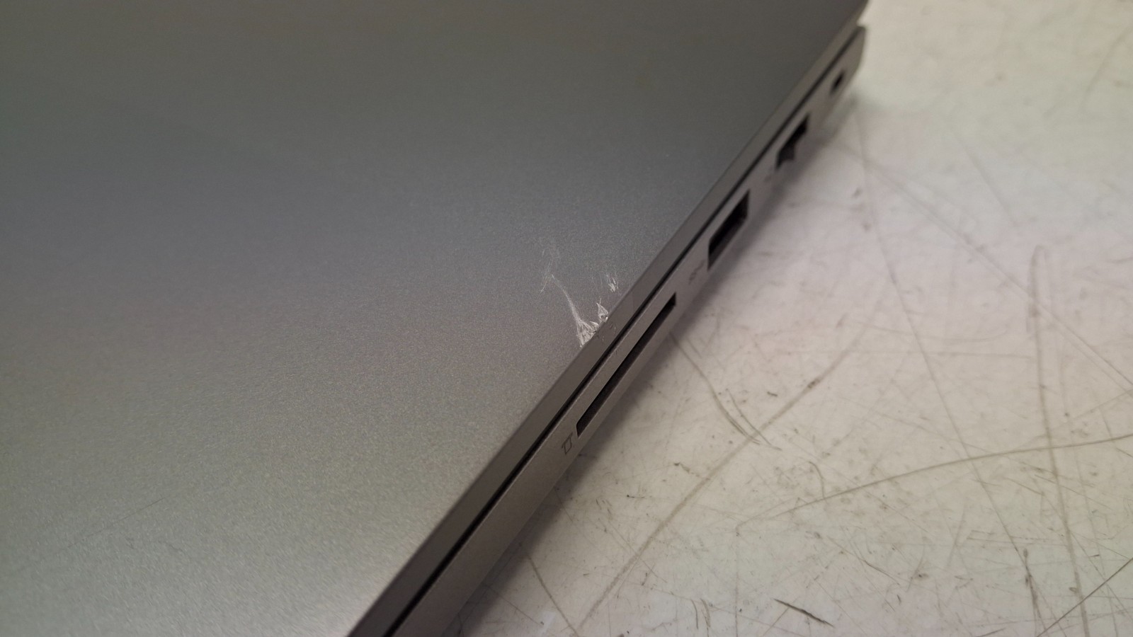 Lenovo ThinkBook 14 G3 ACL (Ryzen 3 5300U, 16GB RAM, 512GB SSD) NO PERIPHERALS