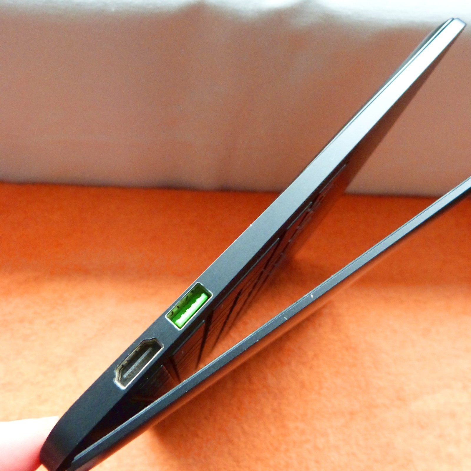 Razer Blade Stealth METAL ULTRABOOK l 13″ ULTRA 4K TOUCH l Windows 11 SSD