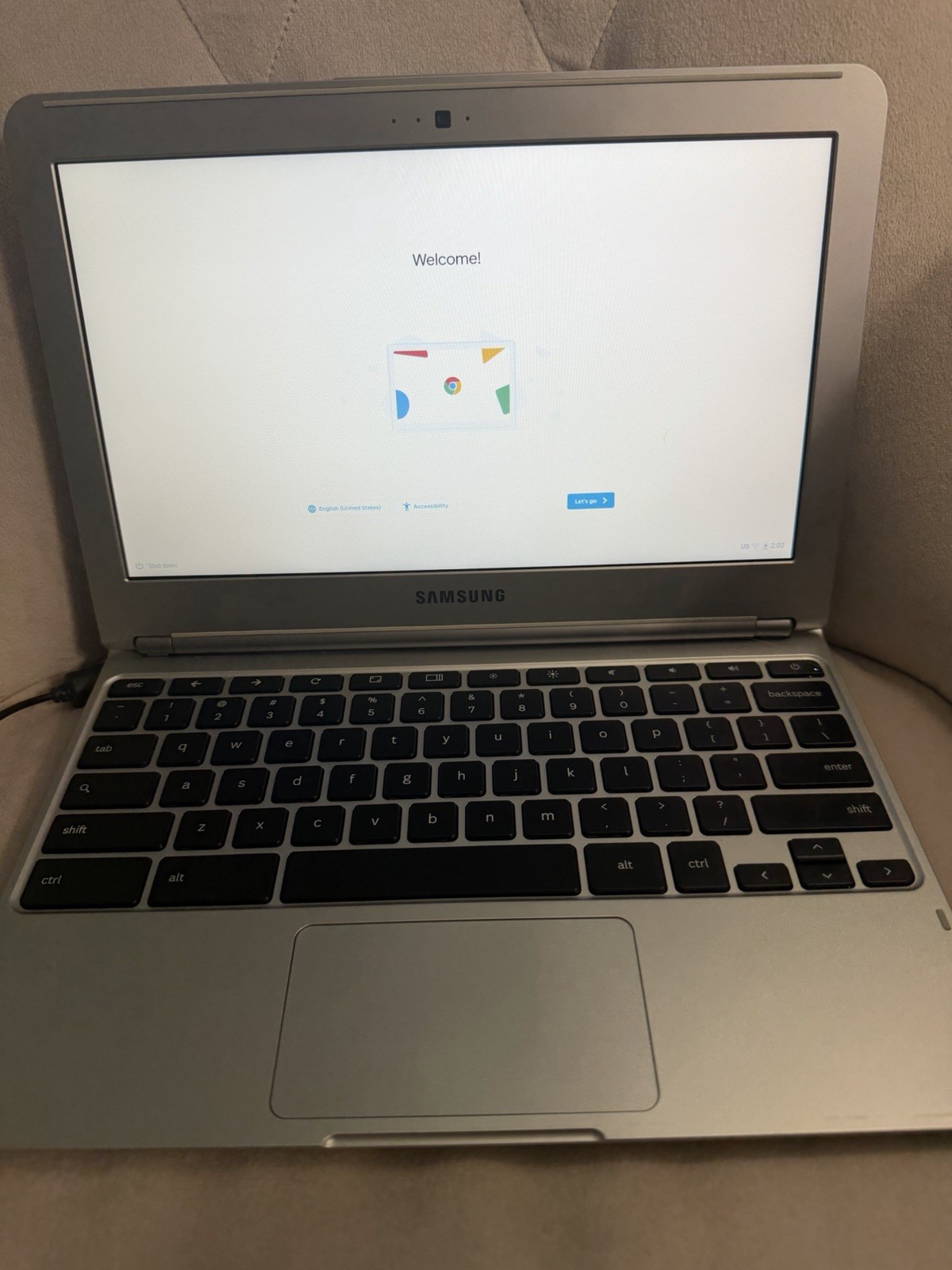 Samsung Chromebook 3 11.6″ Intel Celeron, Chrome OS With Cord Bundle