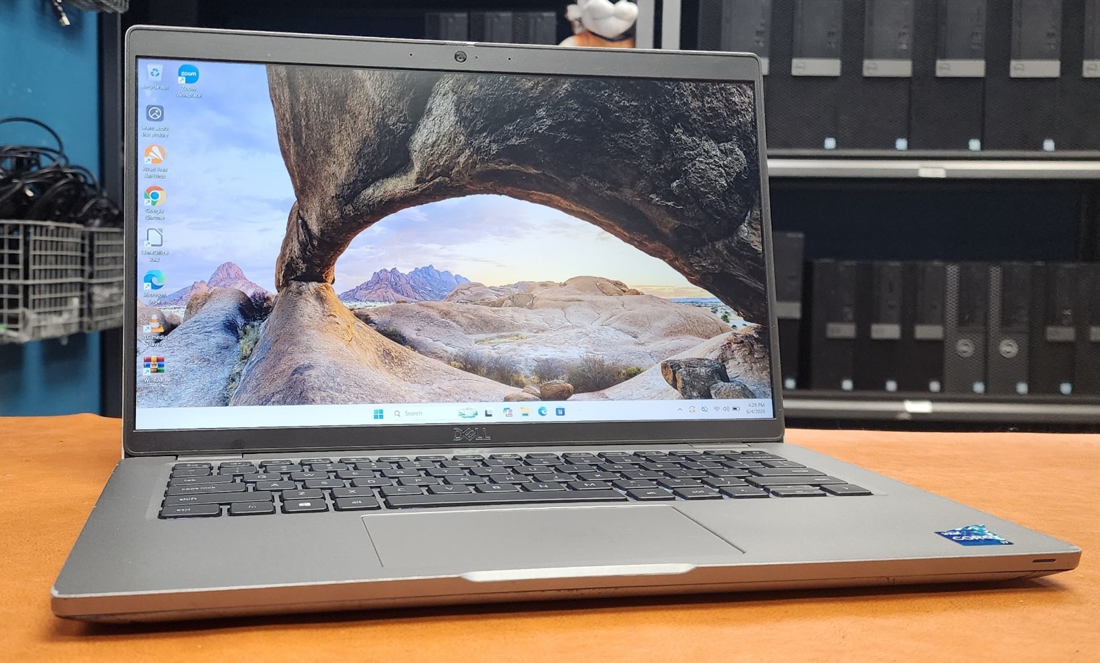 Dell Latitude 5420 – Intel Core i7-11th Gen, 512GB NVMe, 16GB PC4 RAM, Win 11