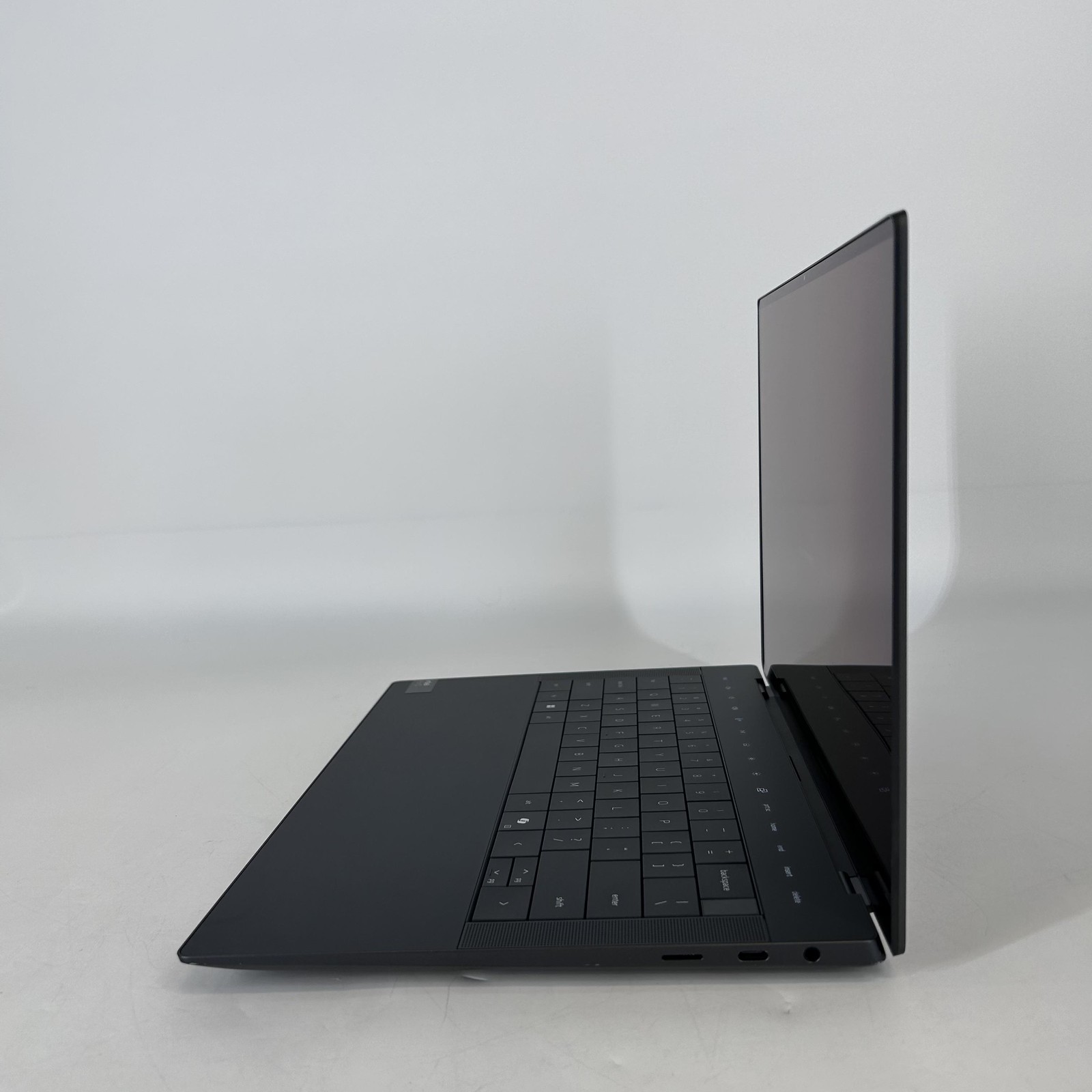 Dell XPS 14 9440 QHD+ TOUCH 1.4 GHz Ultra 7 155H 64GB 4TB SSD NVIDIA RTX 4050