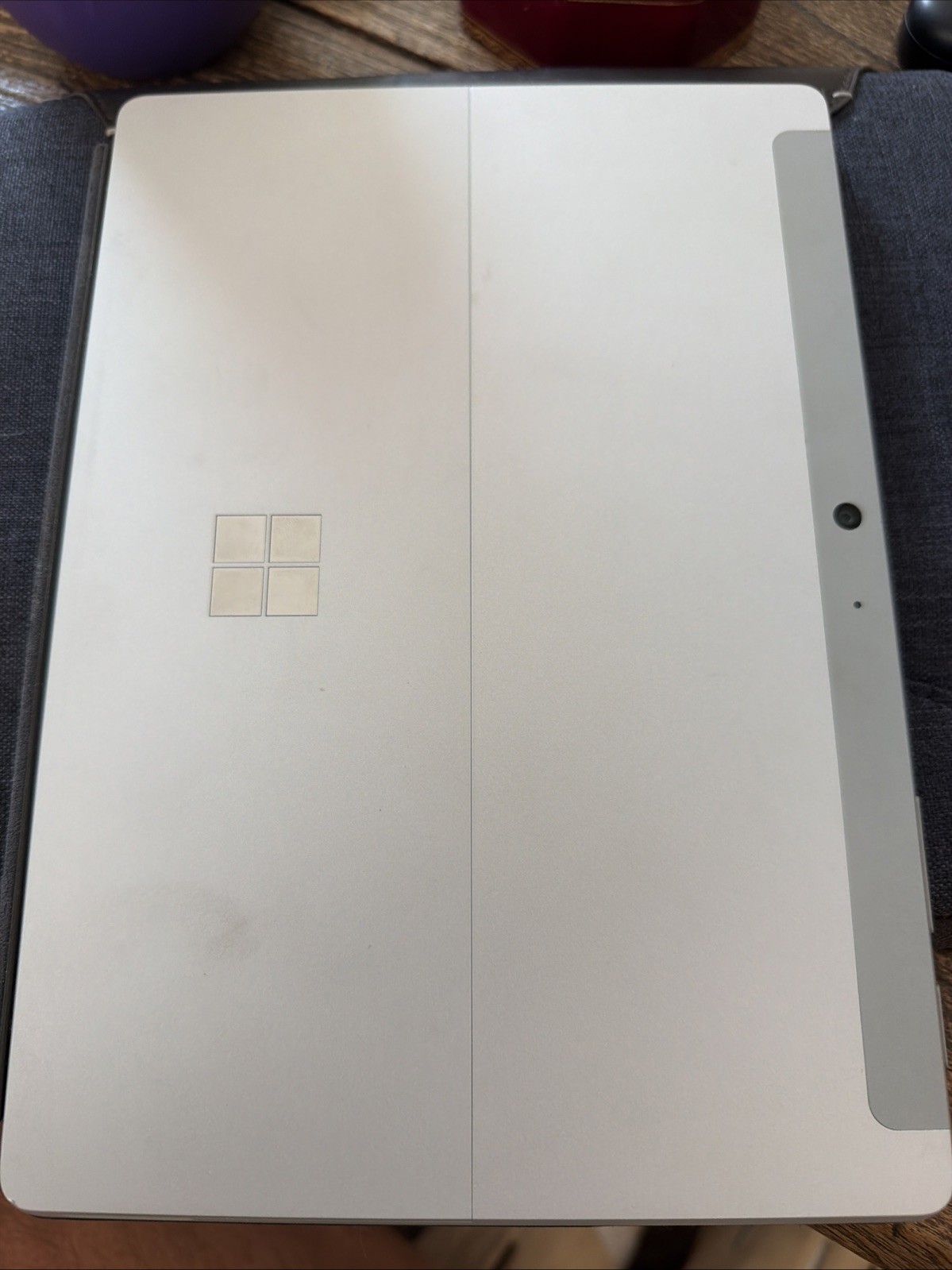 Microsoft Surface Go 2 1901 Pentium 4GB RAM 64GB SSD 10.5″ Case Tablet And Pen