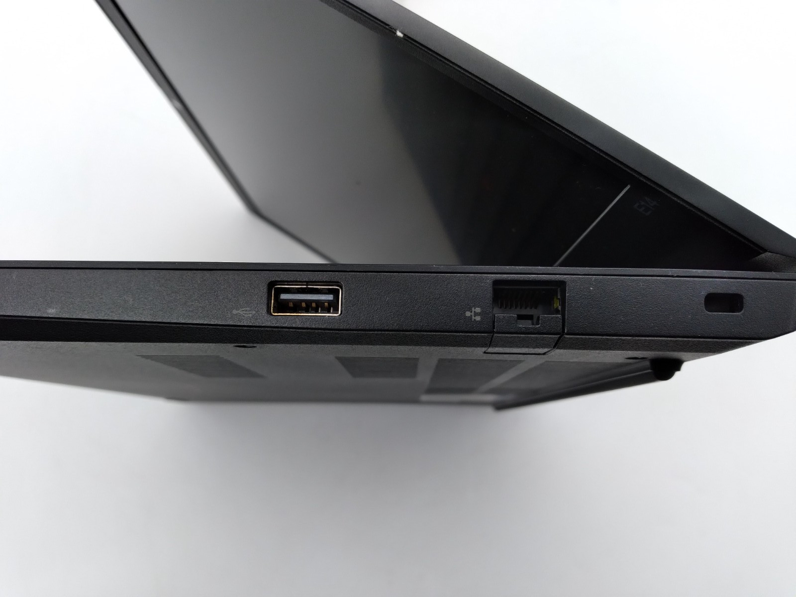LENOVO THINKPAD E14 – INTEL i3-10110U – 10th Gen – 2.10GHZ 500GB HDD 8GB WIN11