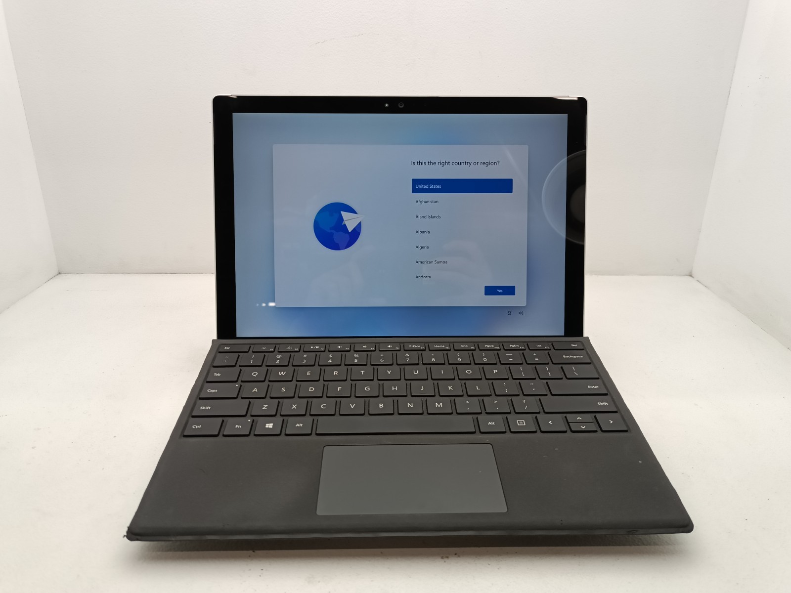 Microsoft Surface Pro 4 | 12.3″ | i5-6300U | 4GB 128GB SSD | Win 11 Pro #91