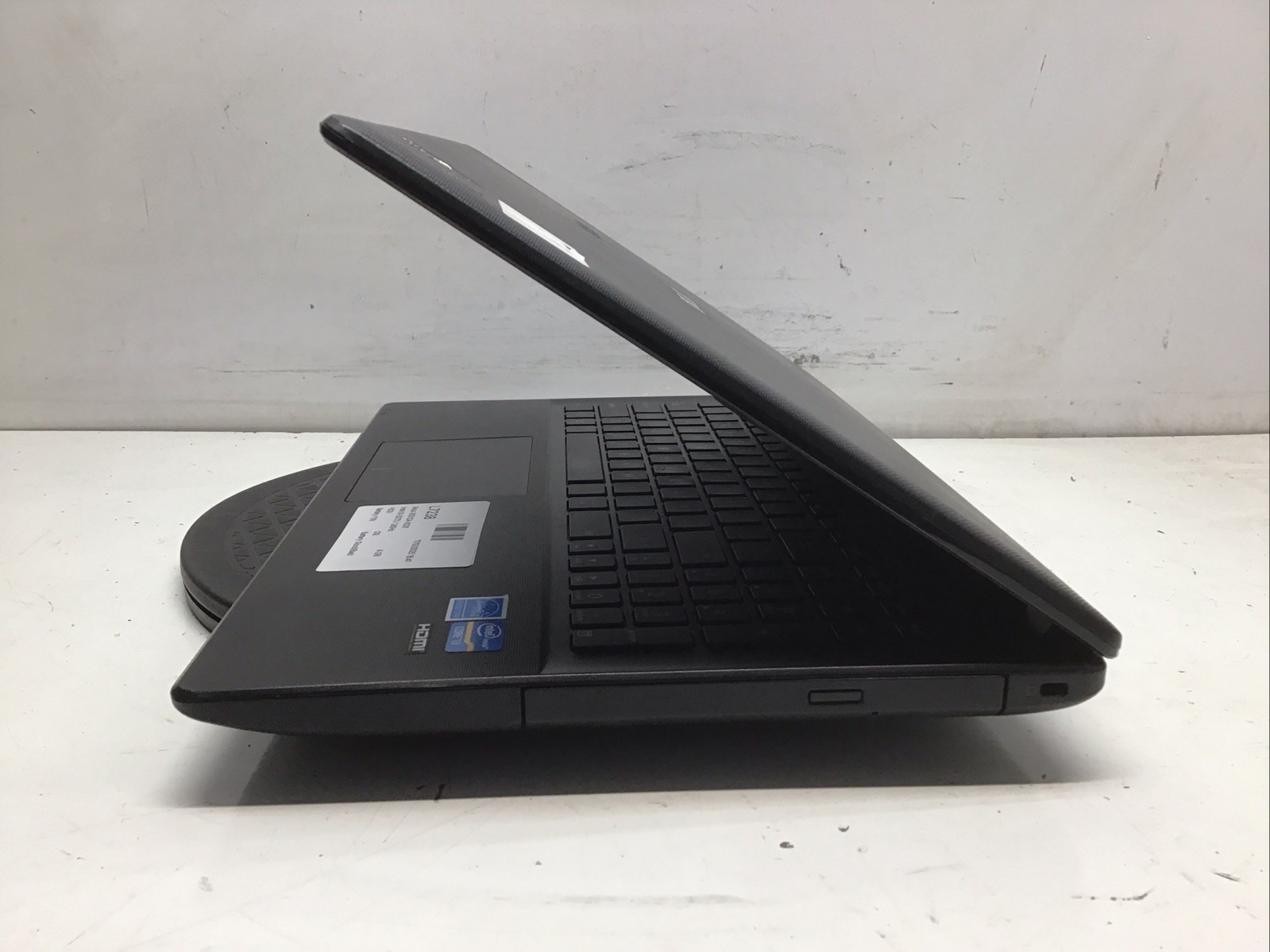 Asus X551CA-XS31 Intel i3-3217U 1.8GHz 4 GB NO HDD
