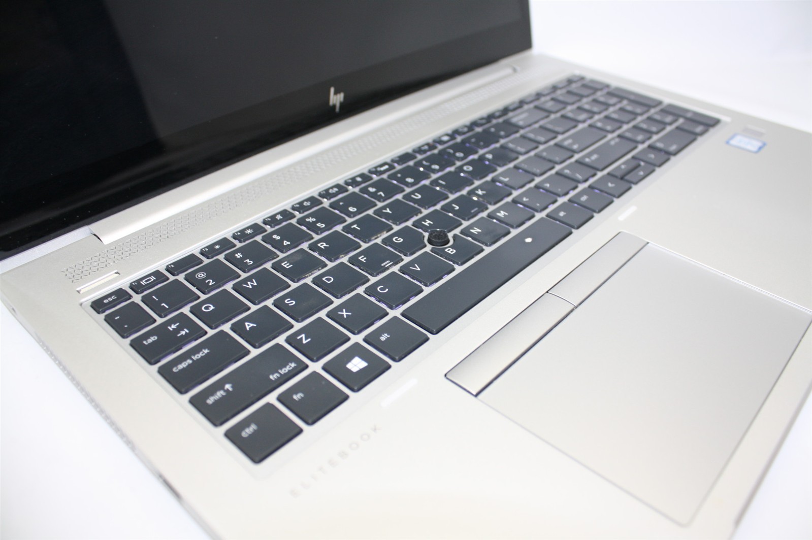 15.6″HP EliteBook 850 G5 Laptop i7-8650U 1.90GHz RAM 8GB NVMe 256GB/Port DMG