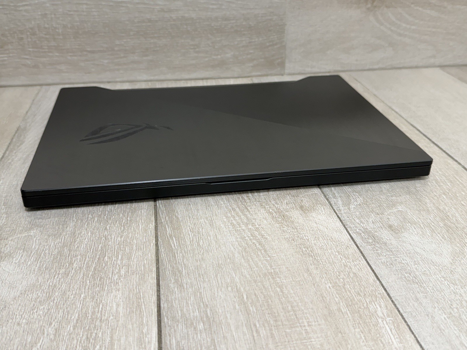Asus ROG Zephyrus GU502D 15.6″ Ryzen 7-3750H GeForce GTX 1660 Ti 16GB RAM 512GB