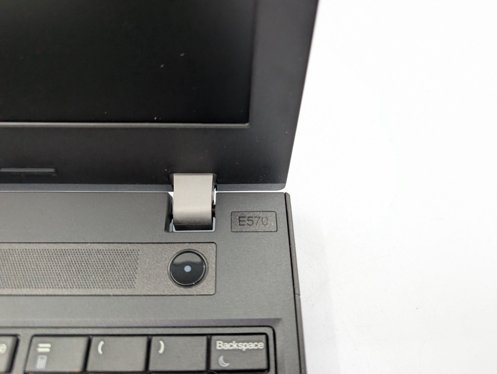 Lenovo ThinkPad E570 15.6″ Intel i5-7200U 16GB RAM 1TB HDD 256GB SSD Win 11 Pro