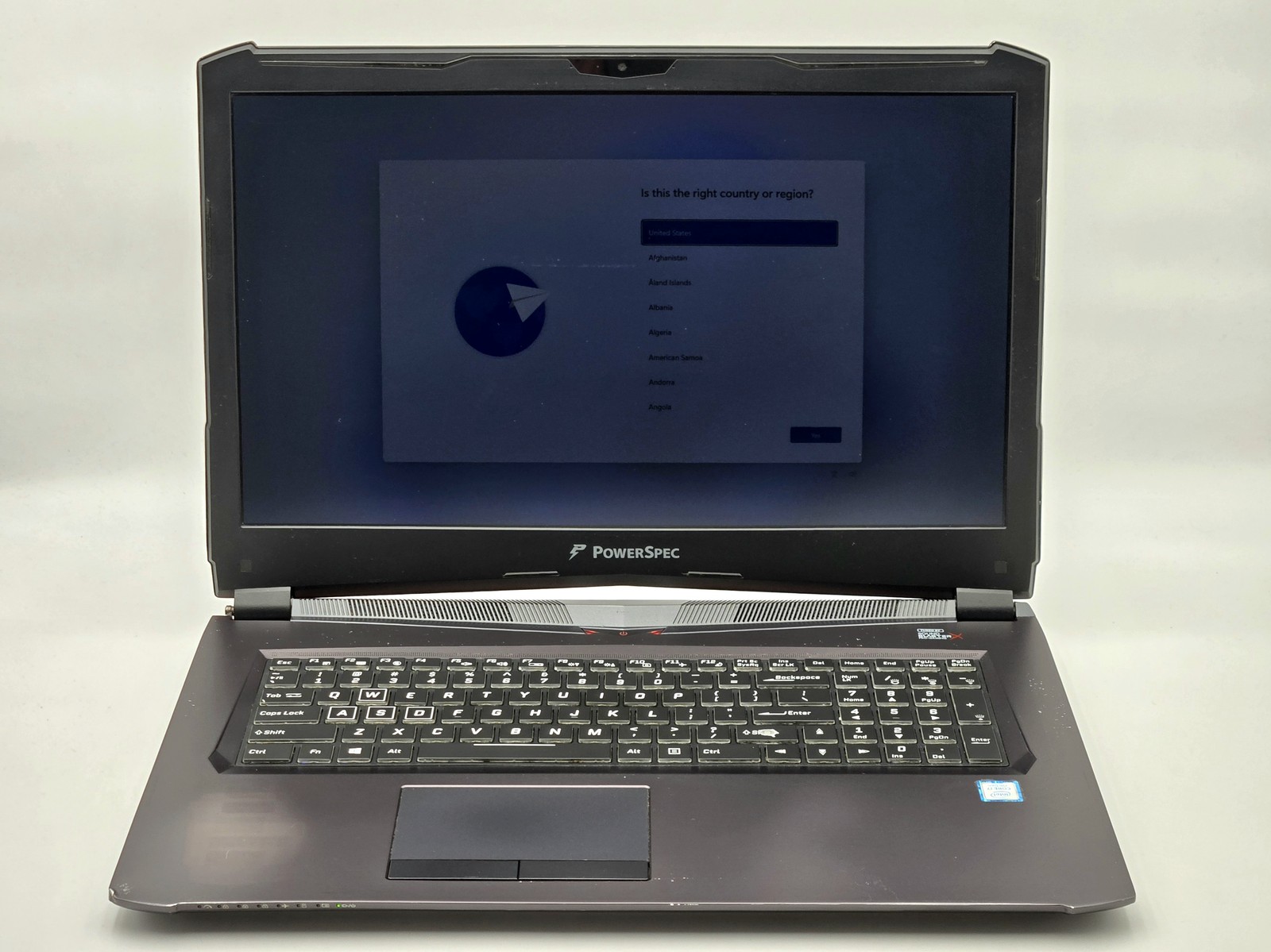 PowerSpec 1710 17.3″ FHD i7-7700HQ GTX 1070 16GB 256GB SSD Win11