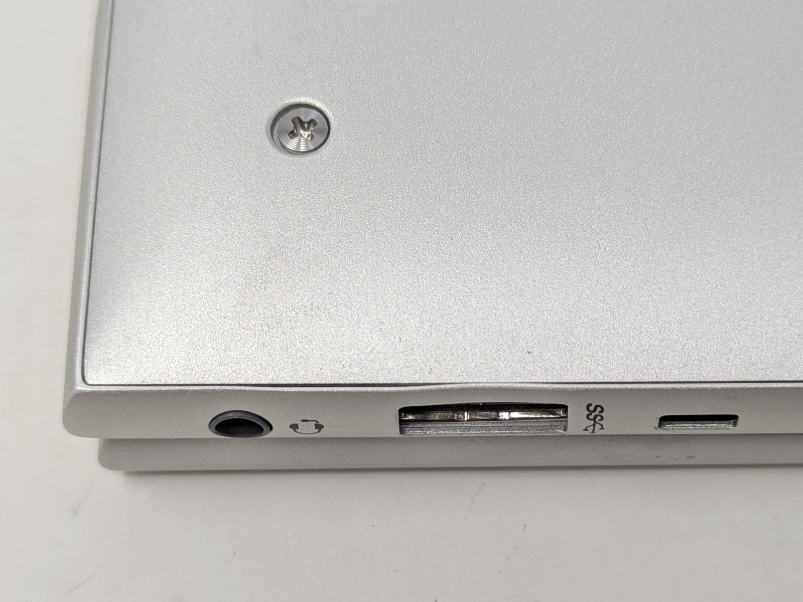 HP EliteBook 840 G9 Laptop – 14″ Intel Core i7-1265U 16GB DDR5 512GB SSD No OS