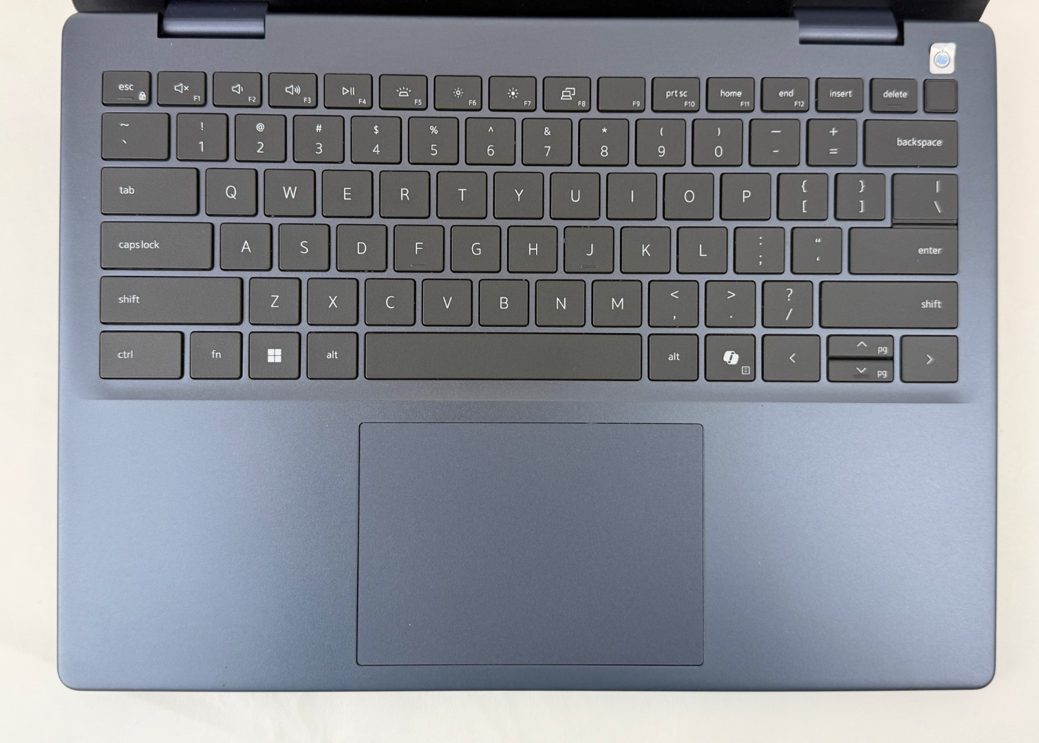 Dell Inspiron 14 7445 14″ FHD+ Touch Ryzen 5 8640HS 8GB 512GB W11H 2in1 – Dents