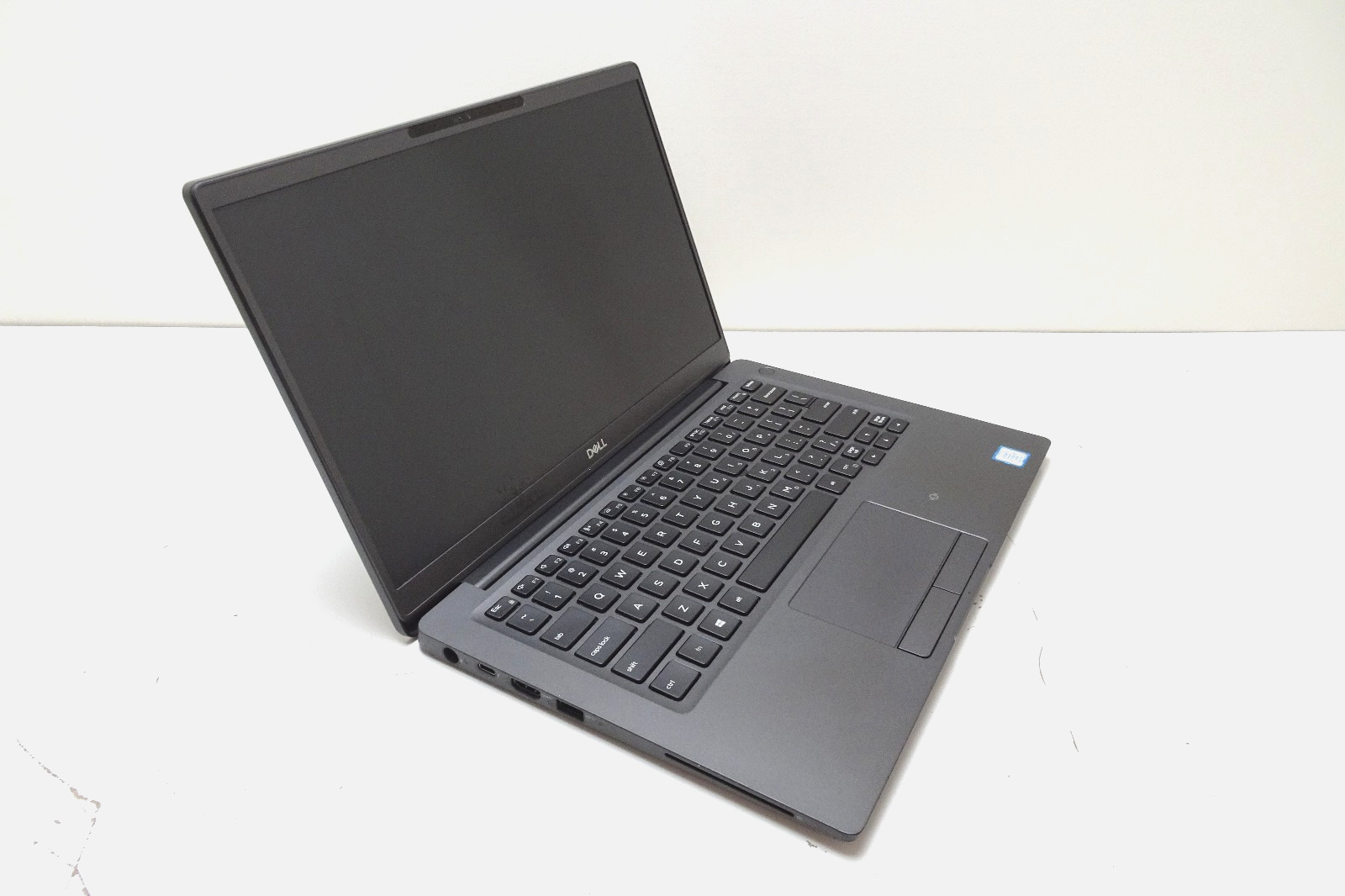 Dell Latitude 7400 Laptop | i7-8665U | 16GB RAM | 256GB NVMe | LINUX | READ