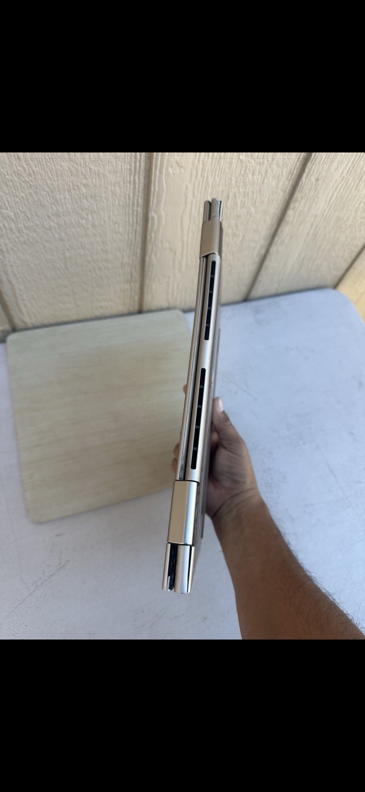Lenovo Yoga C740-14IML 14″ Intel Laptop Corner Cracked Screen As Is Untested