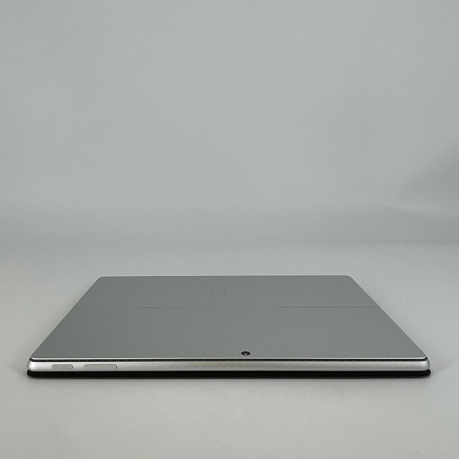Microsoft Surface Pro 9 13″ Touch Silver i7-1265U 16GB RAM 512GB SSD Win11 Pro