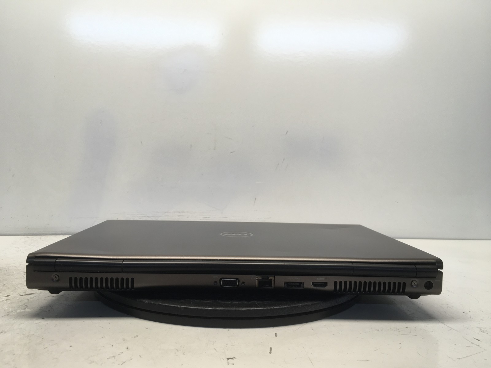 Dell Precision M4600 Intel i7-2720QM 2.2GHz 8 GB NO HDD No Batt