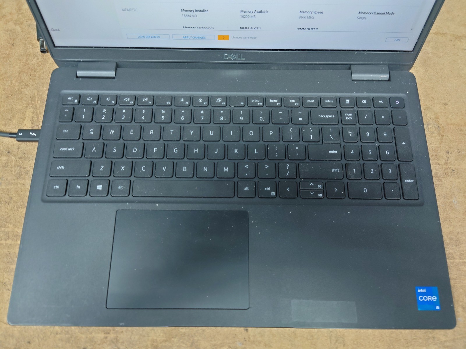 Dell Latitude 3520 15.6″ HD i5-1135G7 8GB RAM No OS/SSD