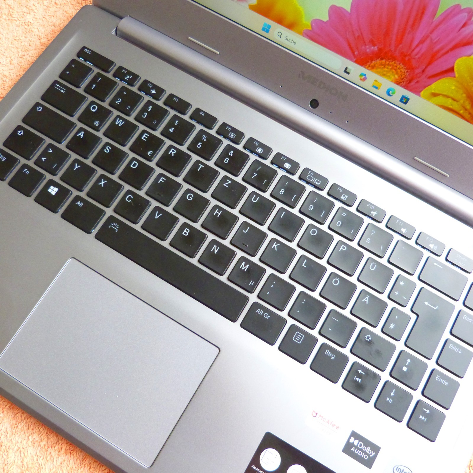 Medion S15447 ULTRABOOK 15″ FHD l 1512GB SSD HDD Windows 11 l 10Gen Core i5