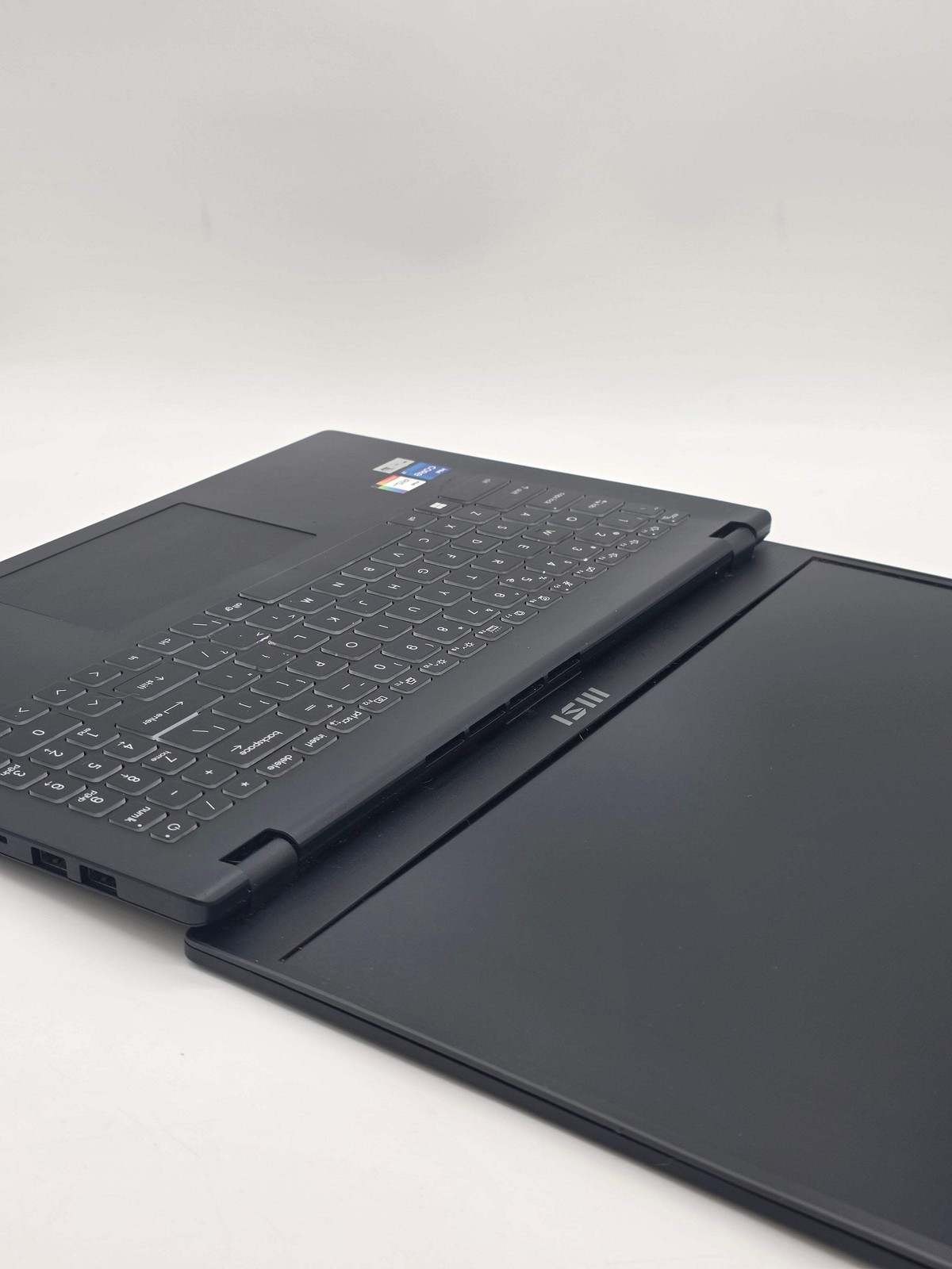 MSI Modern 15 B12M Intel Core I7-1255U 16GB RAM 512GB Used w/ Charger