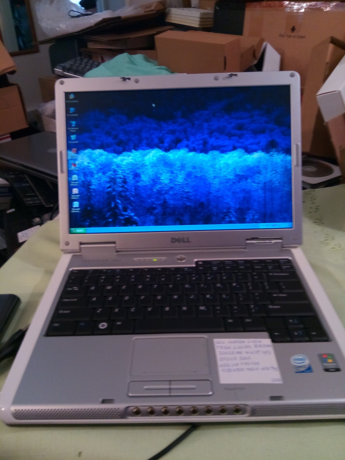 DELL INSPIRON 640M T5500 1.66GHZ 2GBRAM 320GBHDD WINXP SP/3 OFFICE 2007 CLEAN