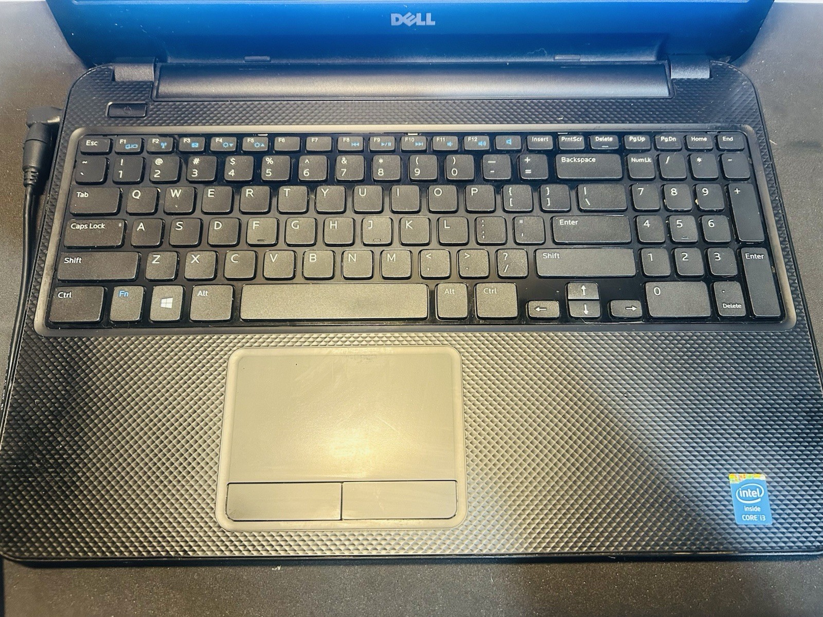 Dell Inspiron 15-3567 15.6″ i3-4010U 6 GB RAM DDR3 500 GB