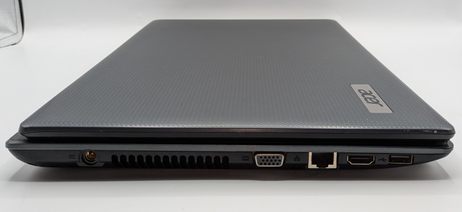 Acer Aspire Celeron 1.6 GHz 3 GB DDR3 320 GB HDD 15.6″ Laptop 5349-2804 WORKS