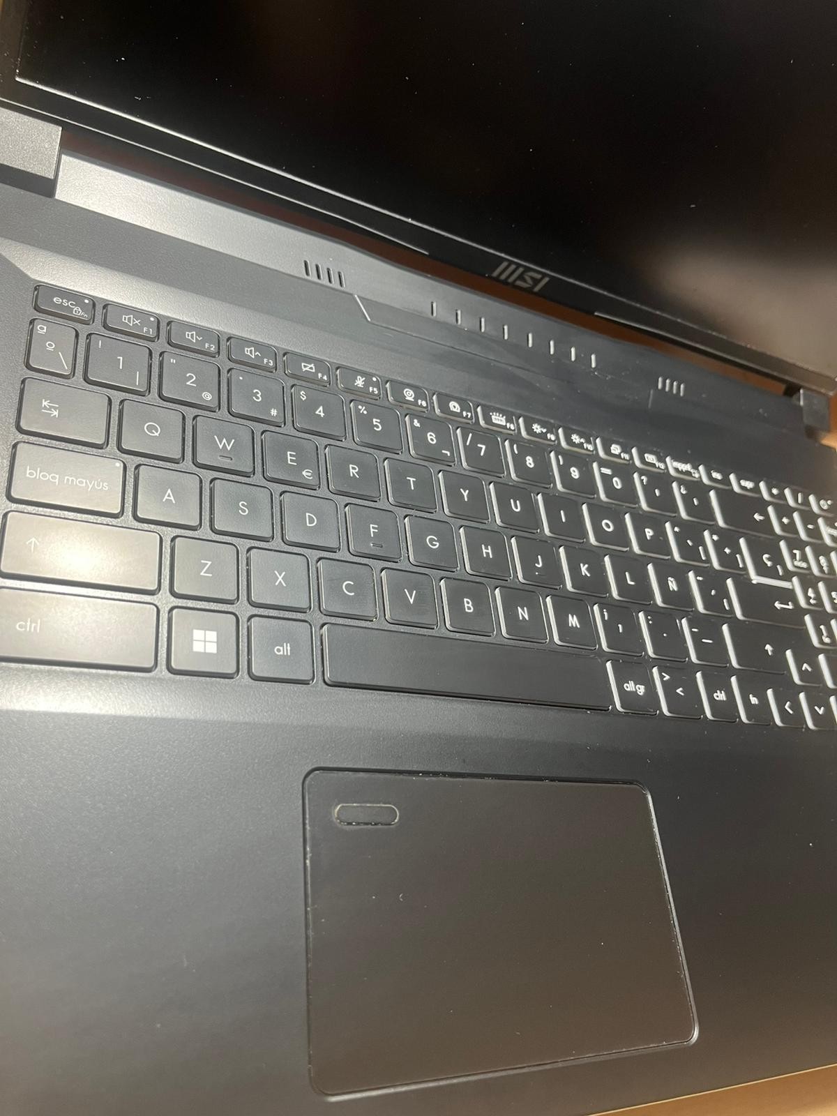 portatil gaming MSI Creator M16