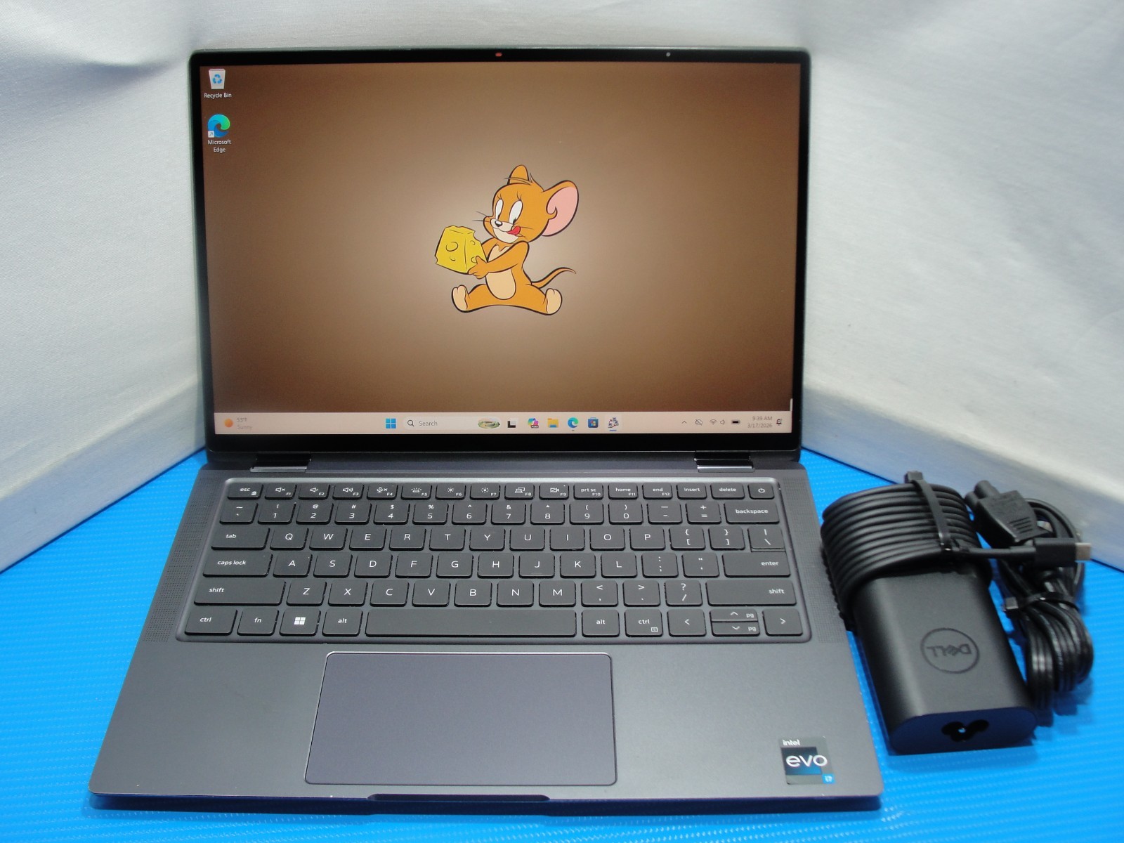 Dell Latitude 9330 13.3″QHD+ Touch Core i7-1260U 1.1GHz 16GB RAM 256GB SSD +PA