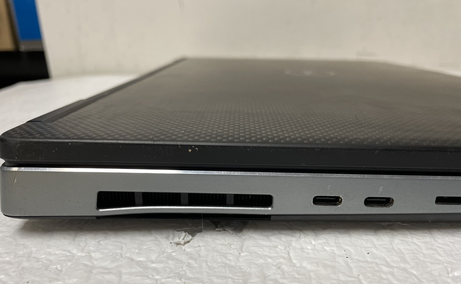 Dell Precision 7730 17.3” Xeon E-2186M @2.90GHz 32GB RAM NO SSD Parts *READ