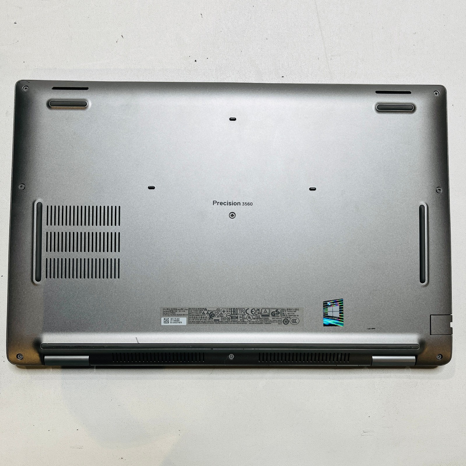 Dell Precision 3560 i7-1185G7 @3.00GHz | 256GB Drive | 8GB RAM | No OS