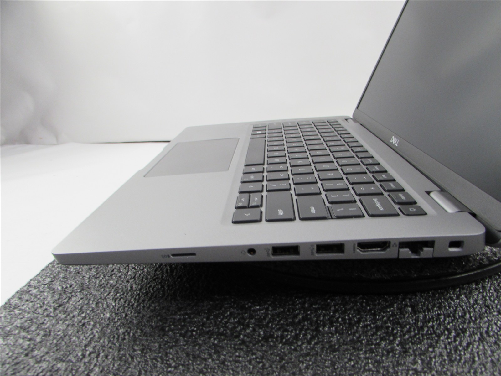 DELL LATITUDE 5430 1920X1080 FHD CORE I7-1265U 256GB SSD NO RAM NO O.S