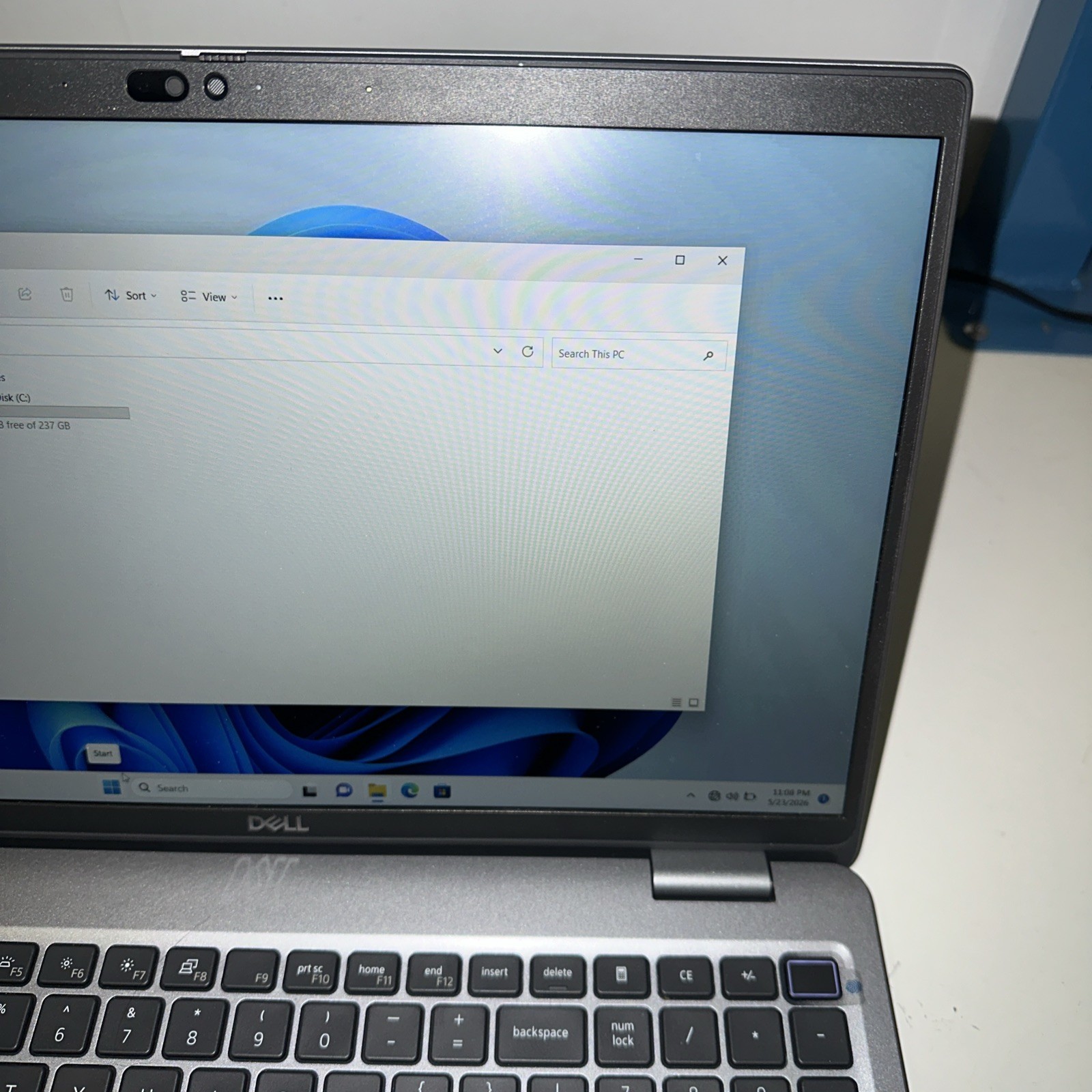Dell Latitude 5540 15.6″ i7-1365U 16GB DDR4 256GB SSD Windows 11 Home in Gray