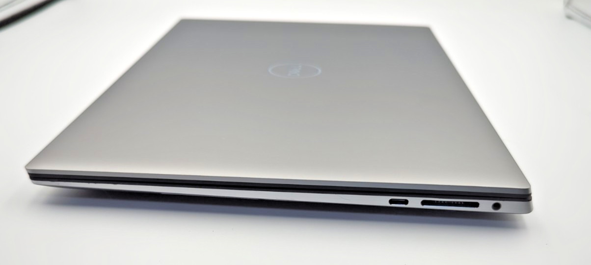 Dell Precision 5560 i7-11800H 32GB 512GB T1200 Win 11 Pro Includes Charger