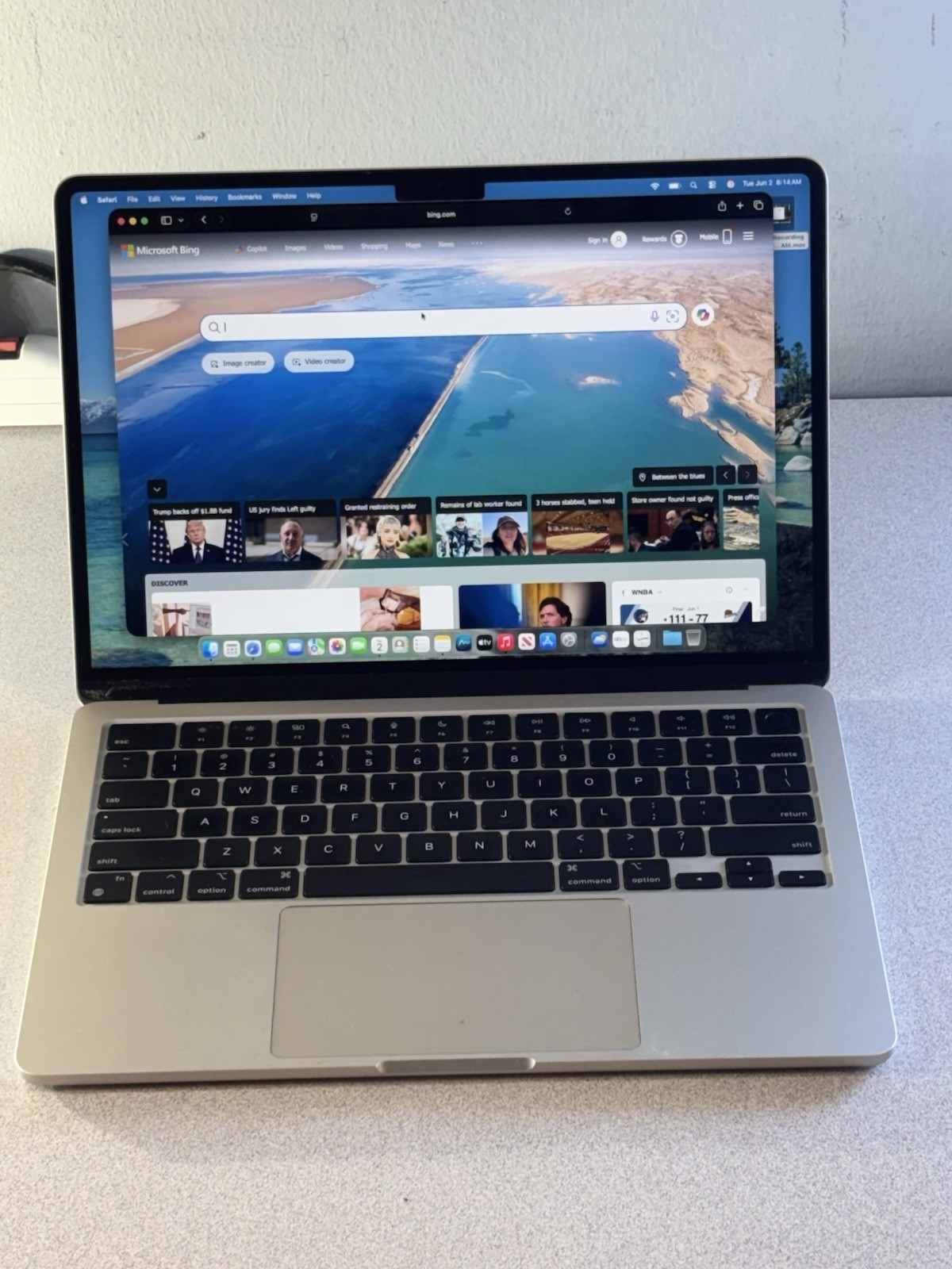 Apple MacBook Air M2 2022 Model 13.3″Gray (256GB SSD, 8GB Ram) Charger Included