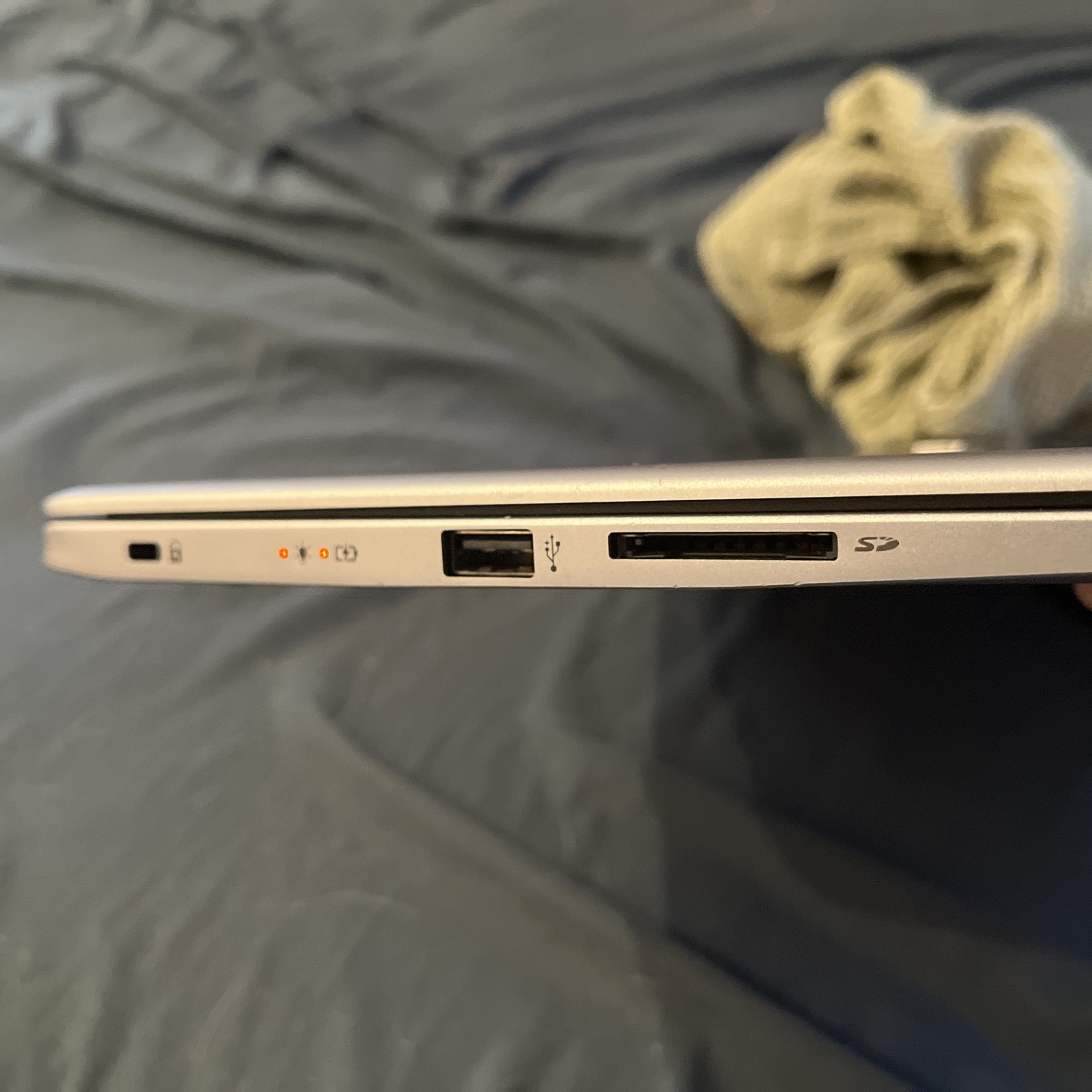Perfect Accer Swift SF113-31 Intel Pentium N4200 1.10GHZ 4GB 64GB SSD 13.3″