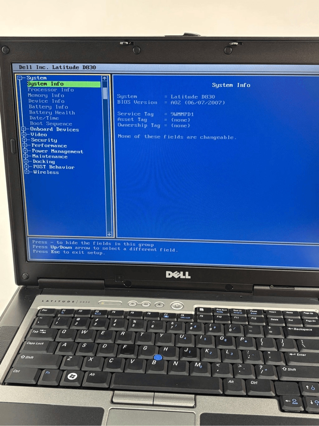 Dell Latitude D830 Duo 2.0GHz WinVista Laptop 2.5GB RAM 320GB CD/DVD w/Charger