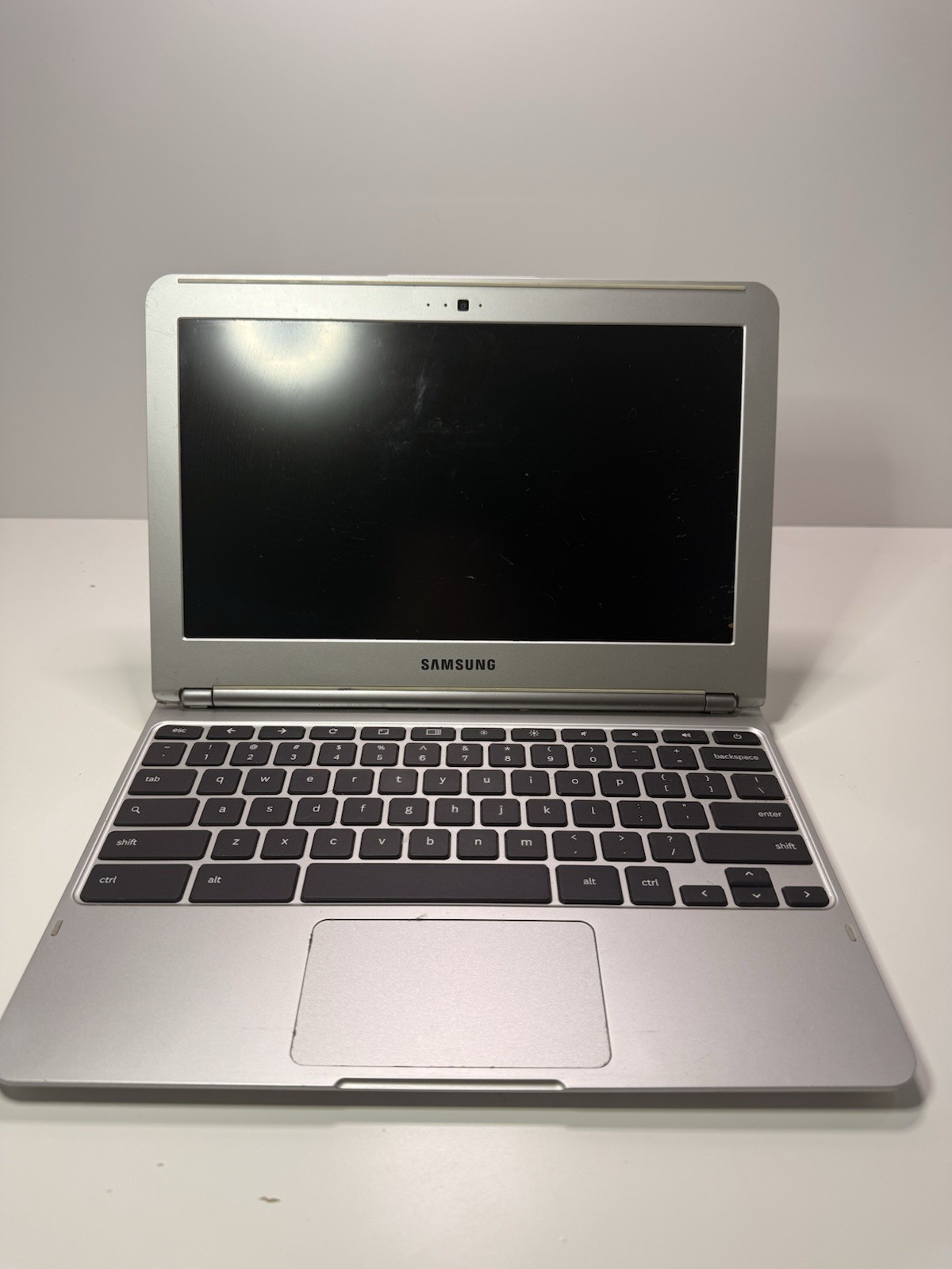 Samsung Chromebook XE303C12 – 11.6″ – For Parts/Repair – No Charger. (A4)